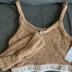 aesthetic crop top sleep top hollister brown and white matching pants